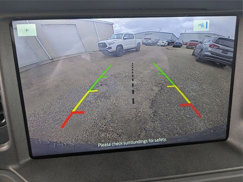 Used 2024 Ford Bronco Everglades image 17