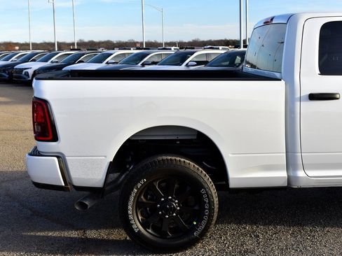 New 2026 RAM 2500 Big Horn AWD/4WD image 9