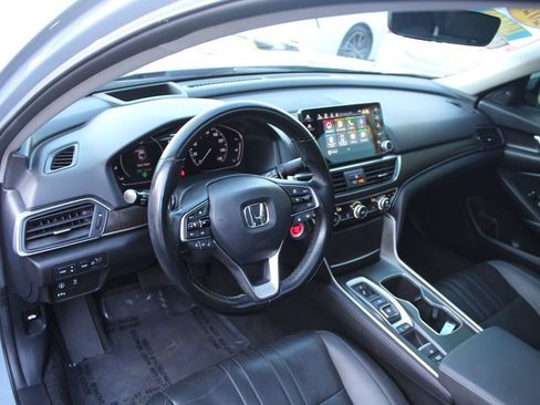 Used 2021 Honda Accord Touring image 18