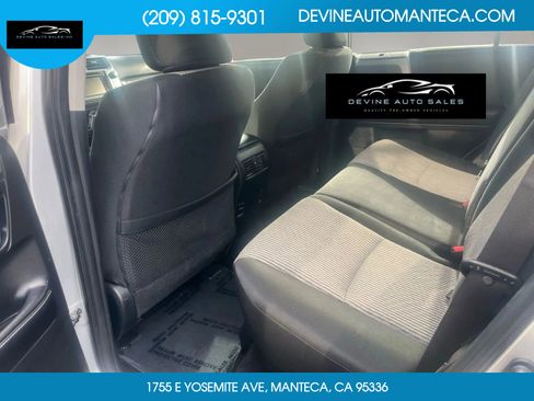 Used 2017 Toyota 4Runner SR5 Premium image 15