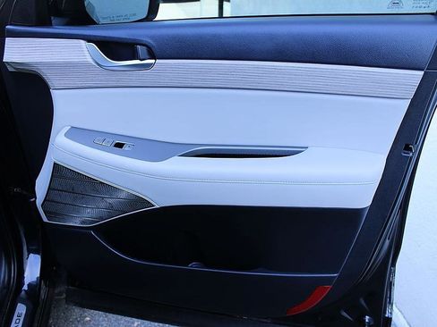 Used 2021 Hyundai Palisade Limited w/ Winter Package FWD image 25