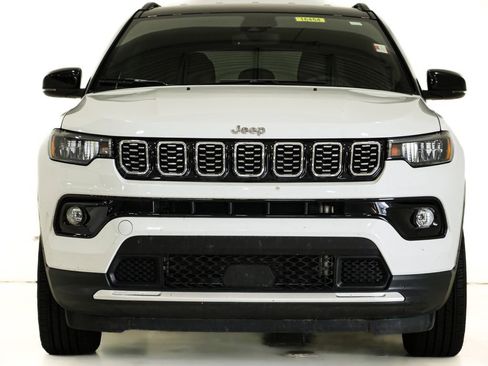 Used 2025 Jeep Compass Limited image 2
