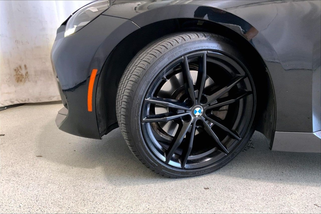 Used 2022 BMW 230i Coupe w/ M Sport Package RWD image 20