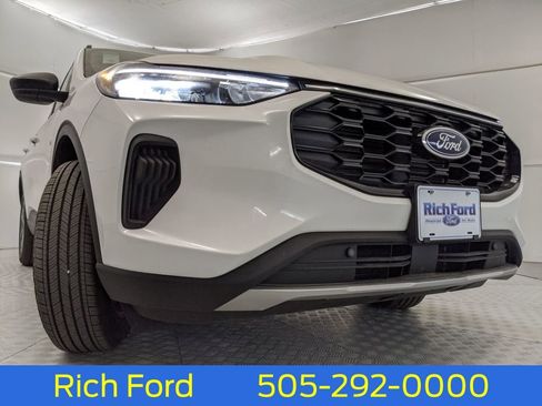 New 2025 Ford Escape ST-Line w/ Equipment Group 301A image 28