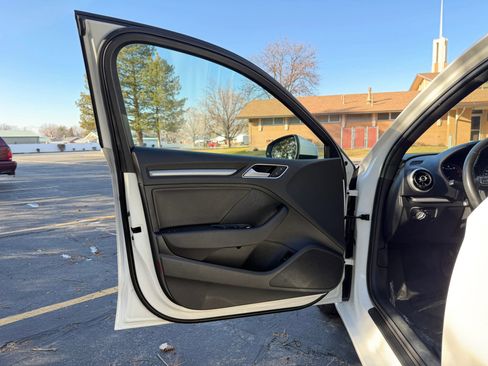 Used 2016 Audi A3 1.8T Premium image 12