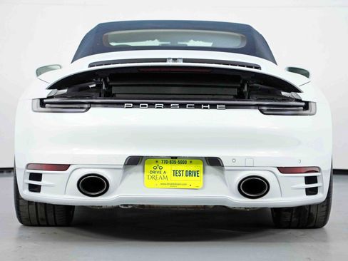 Used 2022 Porsche 911 Carrera image 10