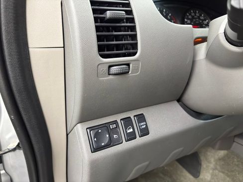 Used 2014 Nissan Frontier SV AWD/4WD image 20