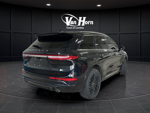 Used 2021 Lincoln Corsair Reserve AWD/4WD image 7