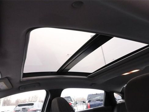 Used 2024 Chevrolet Malibu LT image 19