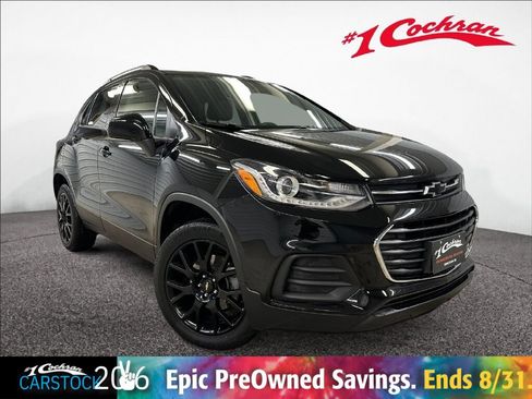 Used 2022 Chevrolet Trax LT w/ Midnight Edition AWD/4WD image 1