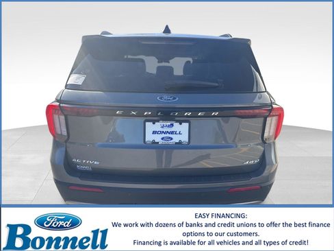 New 2026 Ford Explorer Active w/ Active Comfort Package AWD/4WD image 4