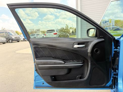 Used 2019 Dodge Charger Scat Pack w/ Dynamics Package image 24