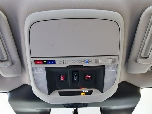 Used 2024 Subaru Forester Limited image 31