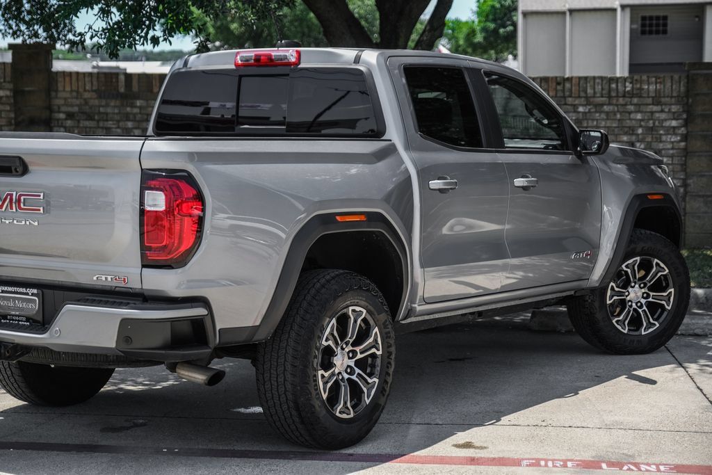 Used 2023 GMC Canyon AT4 w/ Canyon Safety Plus Package AWD/4WD image 17