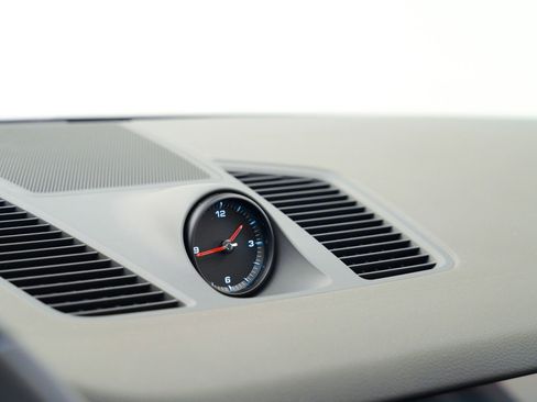 Used 2022 Porsche Cayenne image 26