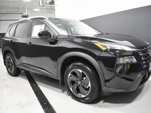 New 2026 Nissan Rogue SV w/ SV Premium Package image 7