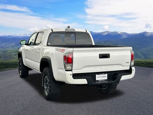 Used 2023 Toyota Tacoma TRD Off-Road w/ Advanced Technology Package AWD/4WD image 3