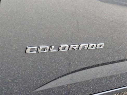 Used 2021 Chevrolet Colorado W/T w/ WT Convenience Package image 26