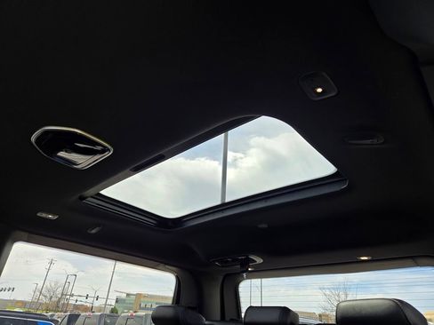 New 2026 Jeep Grand Wagoneer Limited AWD/4WD image 32