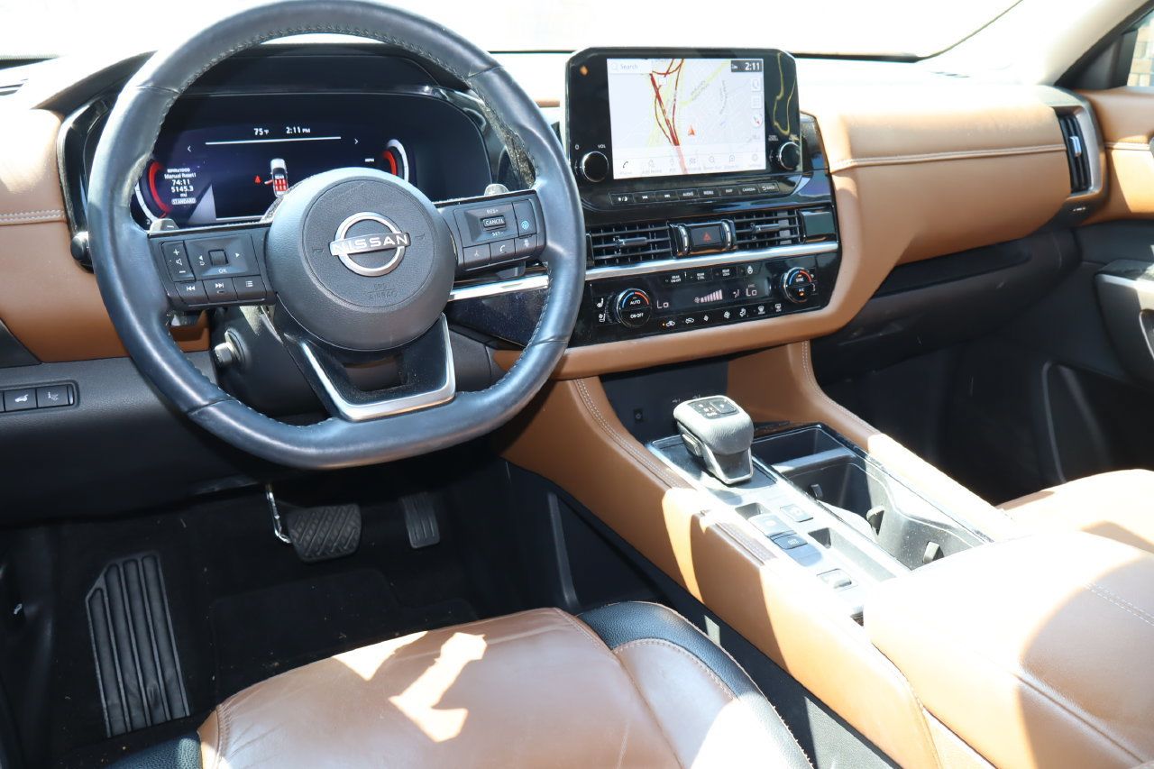 Used 2024 Nissan Pathfinder Platinum w/ Cargo Package FWD image 5
