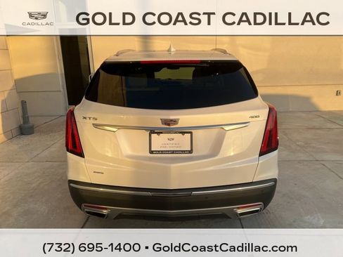 Certified 2022 Cadillac XT5 Premium Luxury w/ LPO, Floor Liner Package image 3
