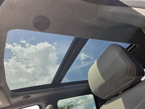 Certified 2025 Ford F150 Platinum w/ Equipment Group 703A Plus image 22