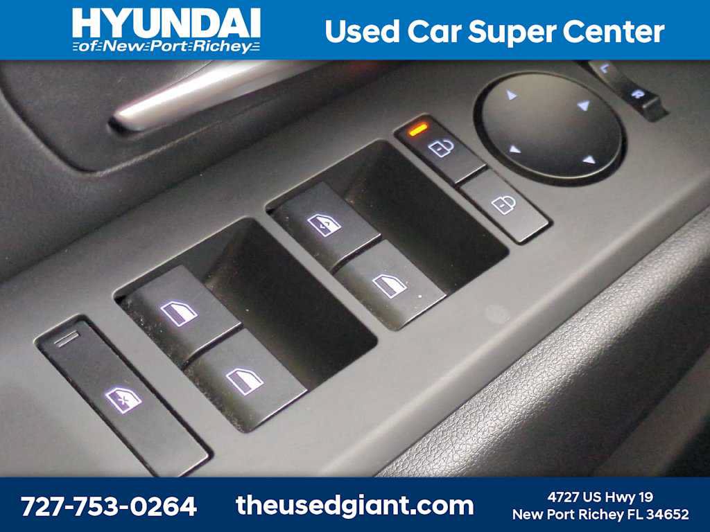 Used 2026 Hyundai Tucson SE FWD image 24