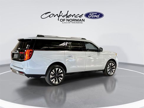 New 2026 Ford Expedition Max Platinum w/ Driver's Package image 9