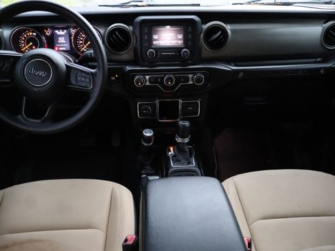 Used 2018 Jeep Wrangler Unlimited Sport image 20