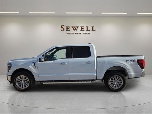 Used 2024 Ford F150 Lariat w/ FX4 Off-Road Package image 2