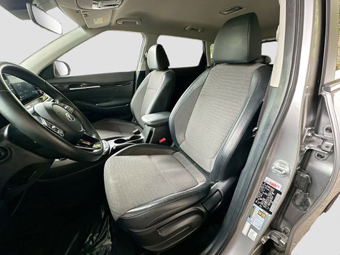Used 2021 Kia Seltos S image 19