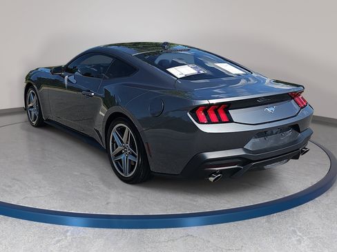 Used 2024 Ford Mustang Coupe RWD image 7