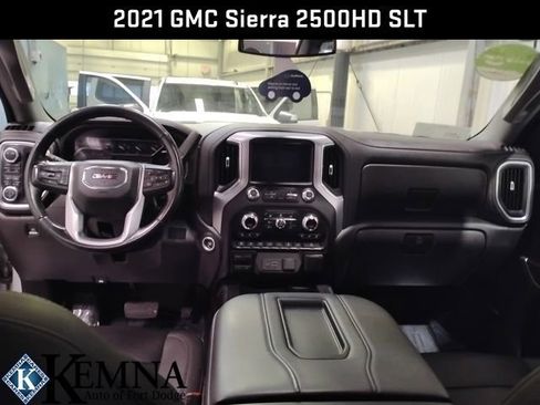 Used 2021 GMC Sierra 2500 SLT w/ SLT Premium Package image 15