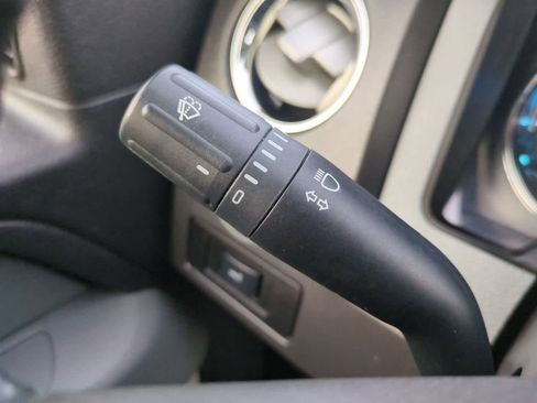 Used 2013 Ford F150 XLT w/ Luxury Equipment Group image 25