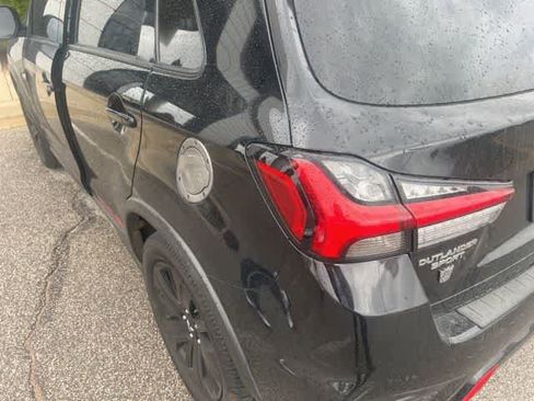 Used 2020 Mitsubishi Outlander Sport Black Edition image 8