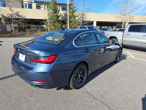 Certified 2025 BMW 330i xDrive 330i xDrive w/ Premium Package image 3