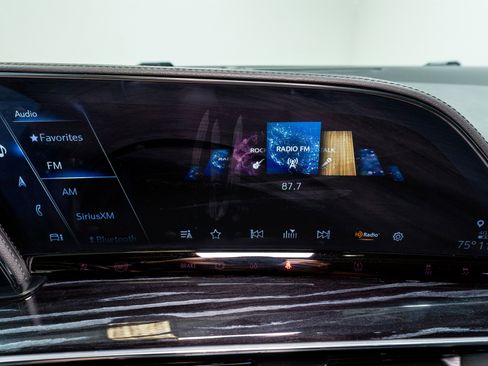 Used 2023 Cadillac Escalade ESV Sport w/ Touring Package AWD/4WD image 22