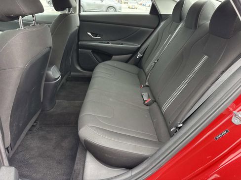Used 2023 Hyundai Elantra SEL w/ Winter Weather Package image 28