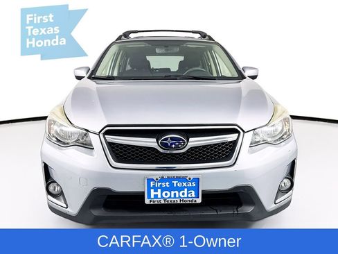 Used 2017 Subaru Crosstrek 2.0i Premium image 2