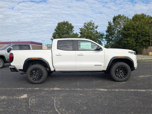 New 2026 GMC Canyon Elevation image 3