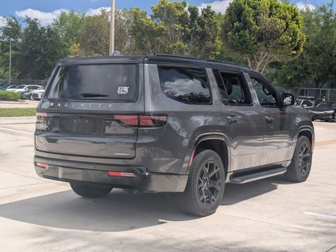 Used 2022 Jeep Wagoneer Series II image 5