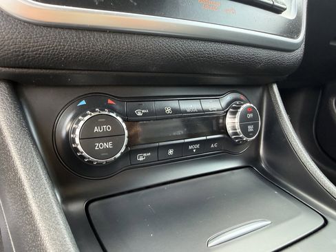 Used 2015 Mercedes-Benz CLA 250 image 19