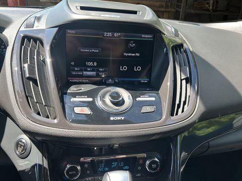 Used 2013 Ford Escape Titanium w/ Parking Technology Pkg AWD/4WD image 23