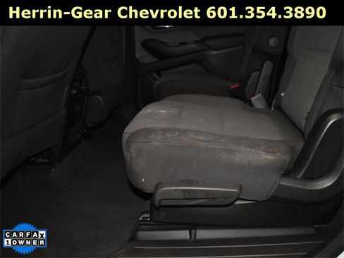 Used 2023 Chevrolet Traverse LT image 14