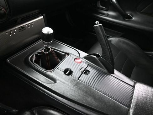 Used 2005 Honda S2000 image 12