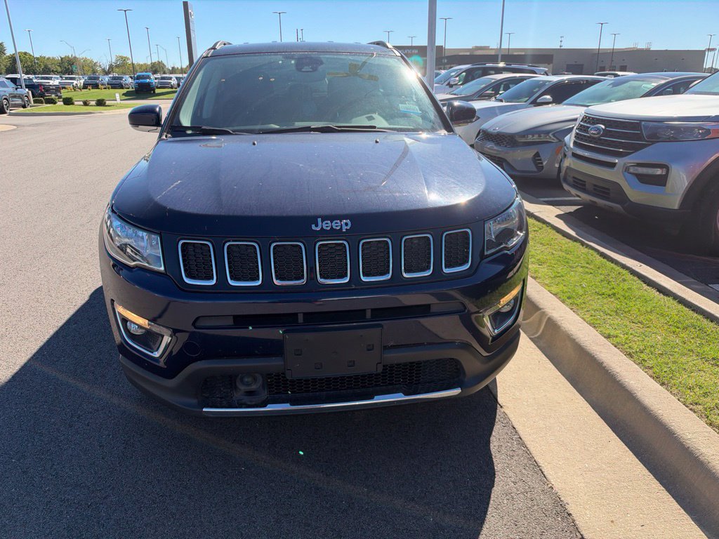 Used 2021 Jeep Compass Limited w/ Elite Interior Group AWD/4WD image 2