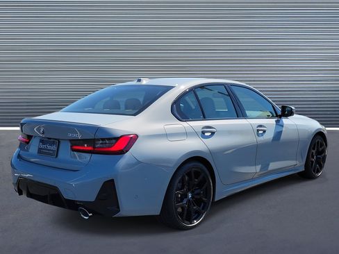 New 2026 BMW 330i Sedan w/ M Sport Package image 3