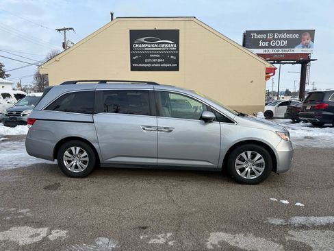 Used 2016 Honda Odyssey SE image 8