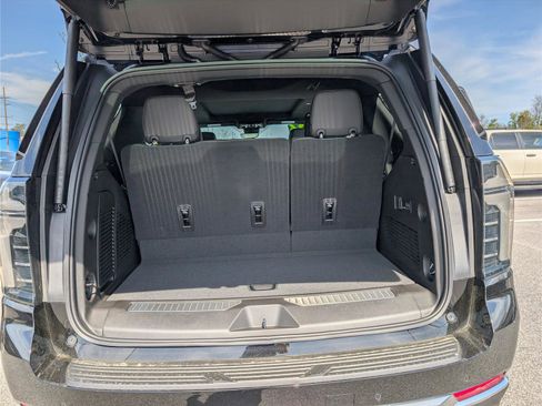 New 2026 Chevrolet Tahoe High Country w/ Sun And Tow Package AWD/4WD image 8
