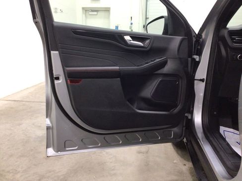 Used 2023 Ford Escape ST-Line w/ Tech Pack #1 image 18